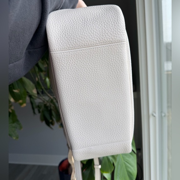 Coach Cary Shoulder (Large) CC435 in Chalk - Picture 3 of 11